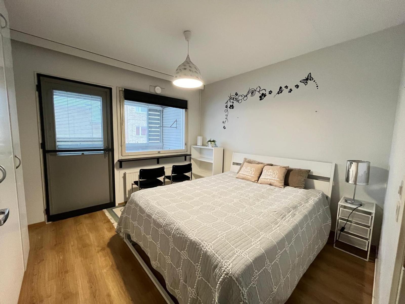 Private Rooms Near Metro, Free Parking,Direct Bus From Airport เฮลซิงกิ ภายนอก รูปภาพ